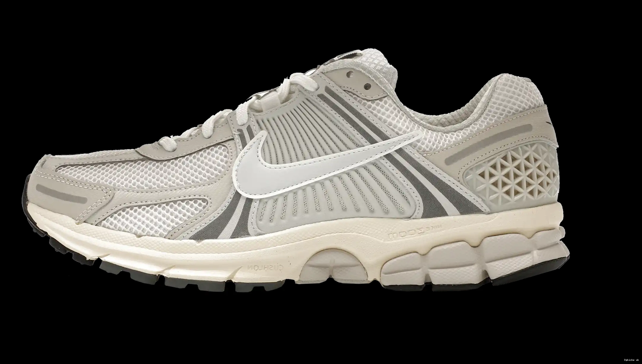 5 Nike Vomero Zoom Platinum Tint 0530